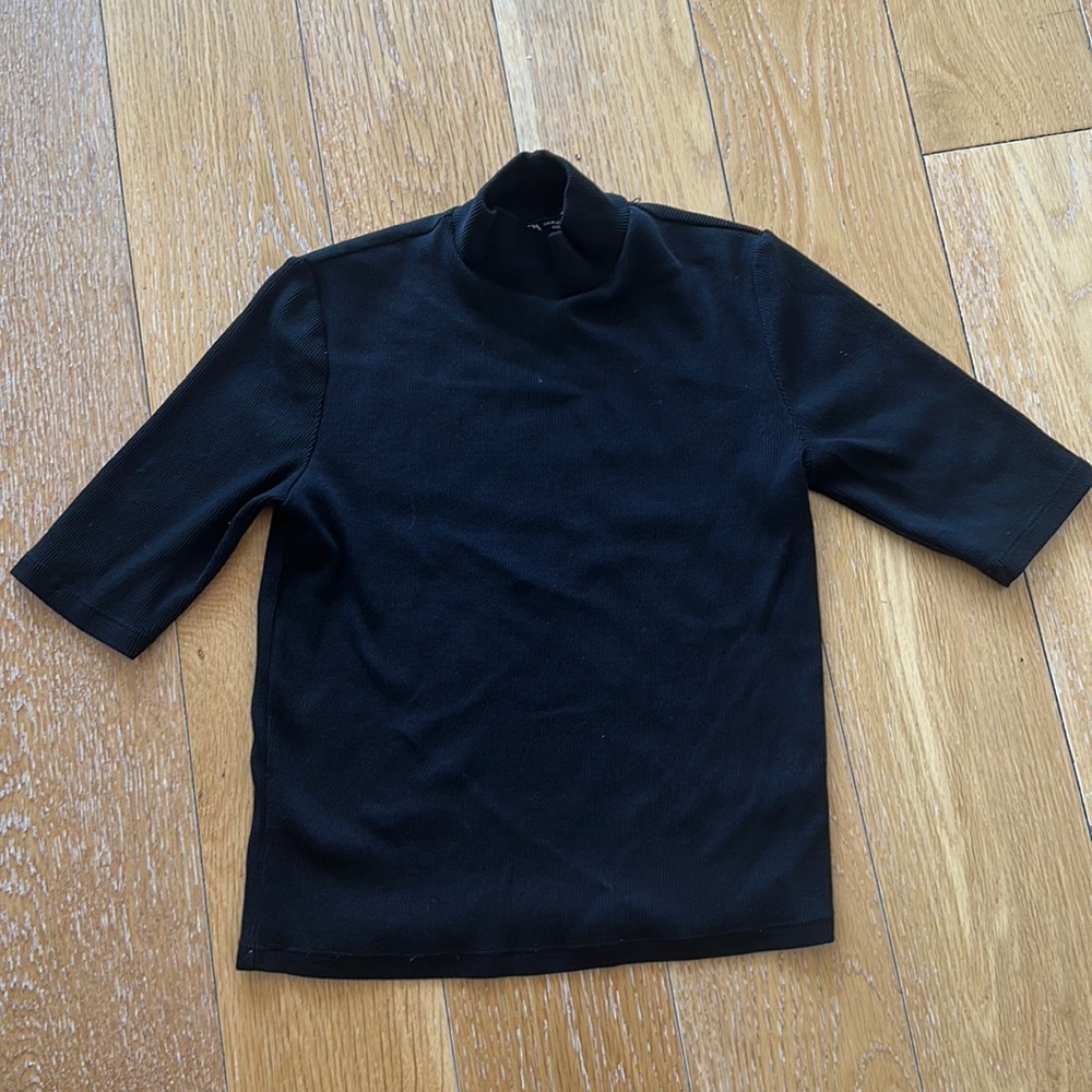 Zara - Women size M black Top
